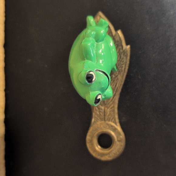 Vintage ALLIED BRASS Frog Paper Clip Letter Holder - Picture 5 of 8